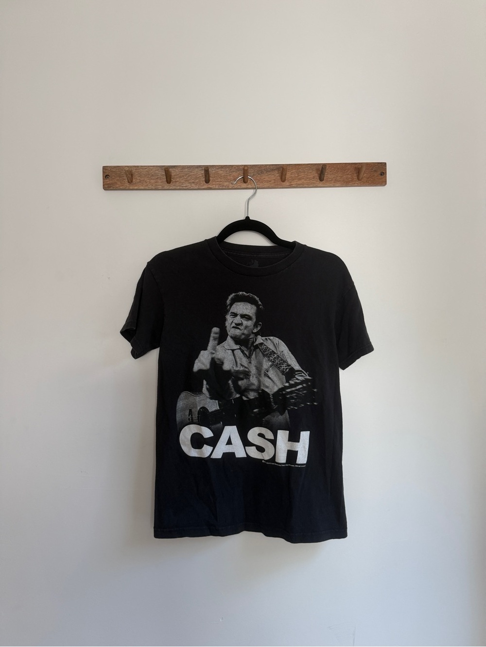 2009 Johnny Cash Middle Finger Graphic Tee